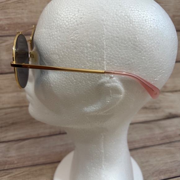 Chloe Pink Mirrored Sunglasses - Picture 3 of 3